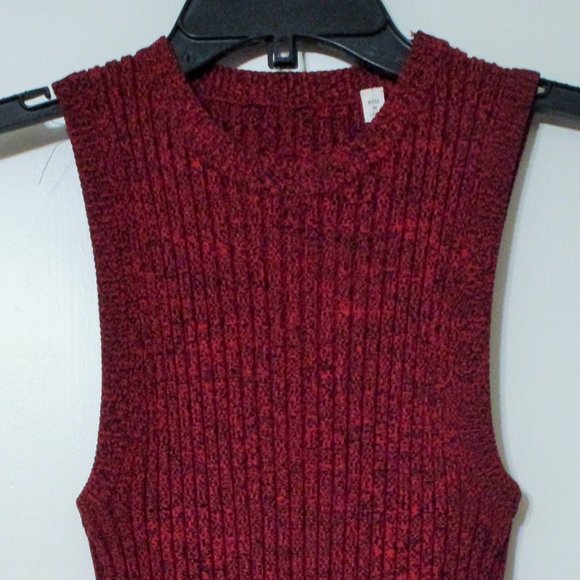 ALC Marie Crew Neck Sleeveless Red Cropped Knit Top Tank Small EUC  $87 - Picture 4 of 9